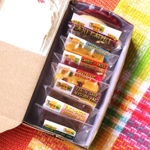 Terra-Sweet Box 7 (Eight Mysore paks)