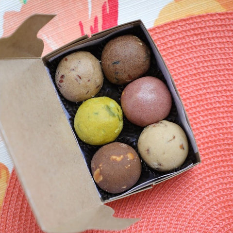 Terra-Sweet Box 4 (Six ladoos)